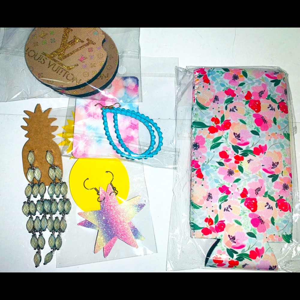 🌼Jewelry/Accessory $10 Mystery Bag (over $25 VALUE)!!!OVERVALUE!! 📌SOLD📌